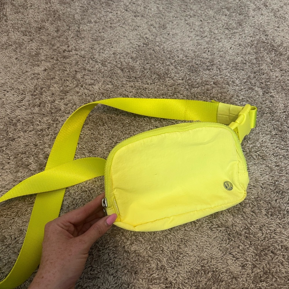 Lululemon crossbody